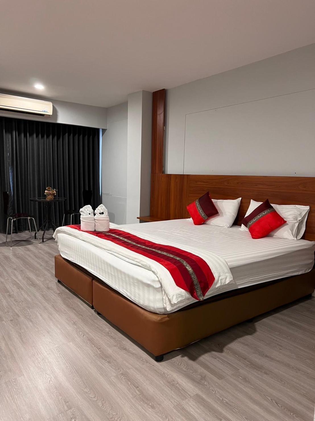 Berich Hotel Tak Exteriér fotografie