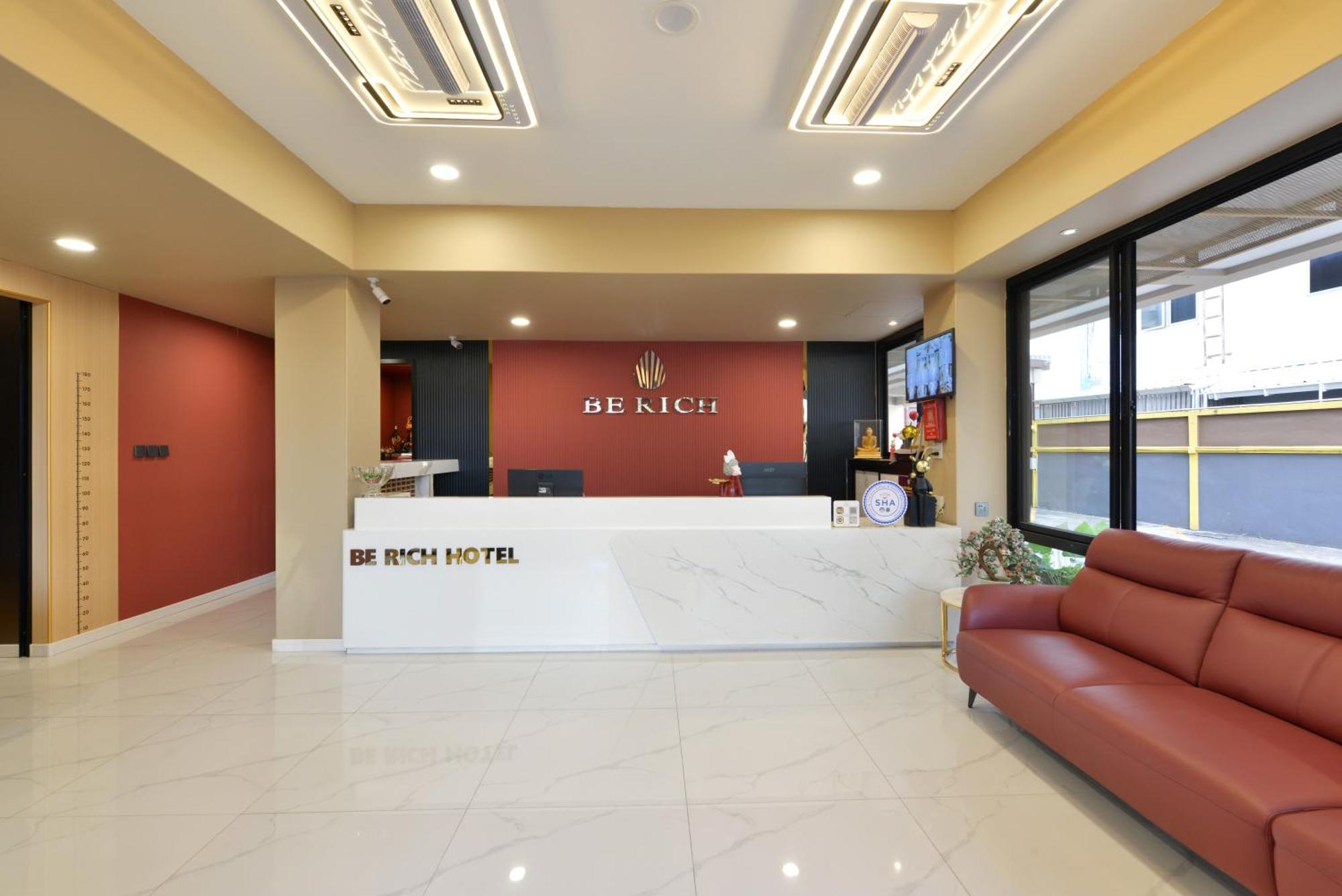 Berich Hotel Tak Exteriér fotografie
