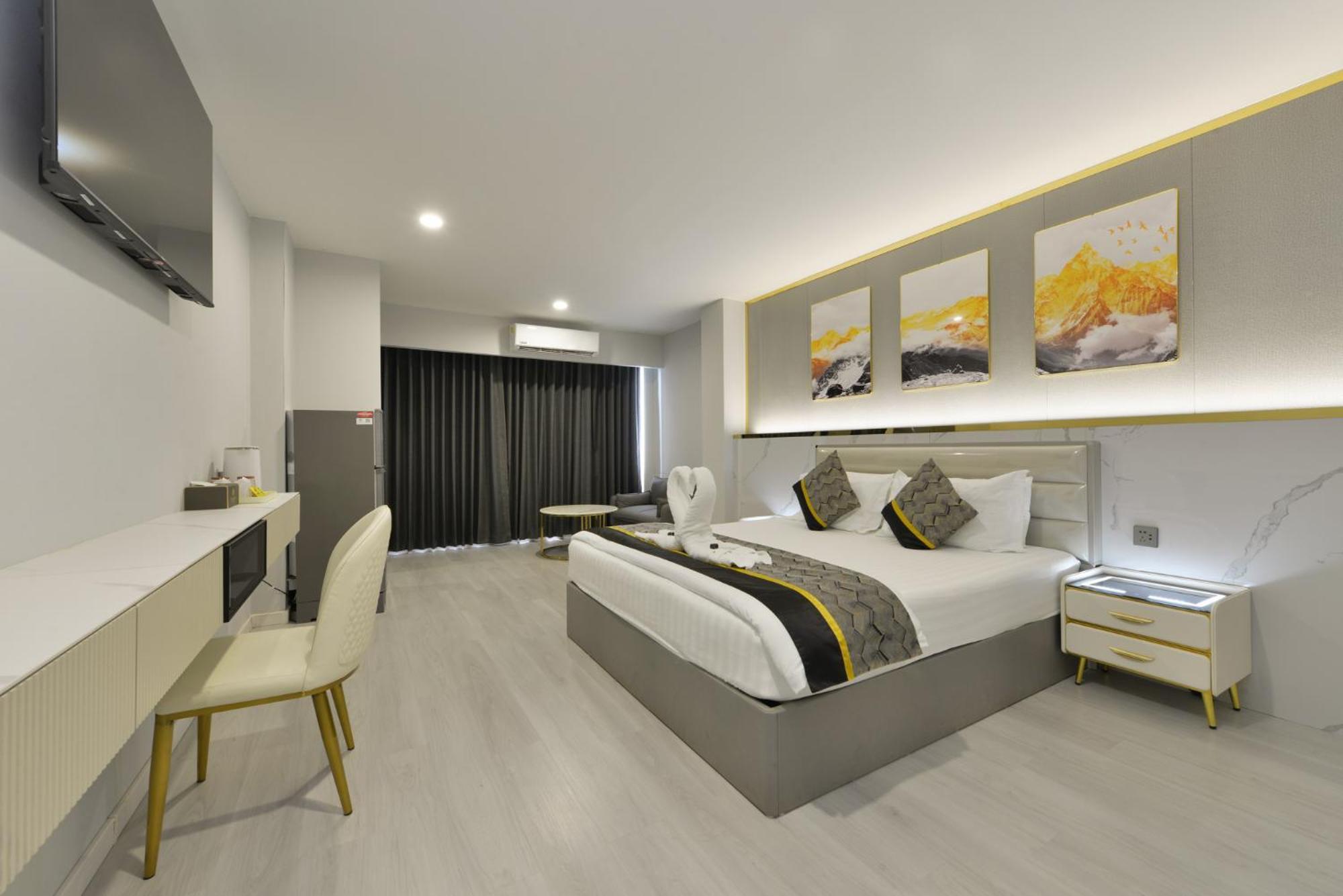 Berich Hotel Tak Exteriér fotografie