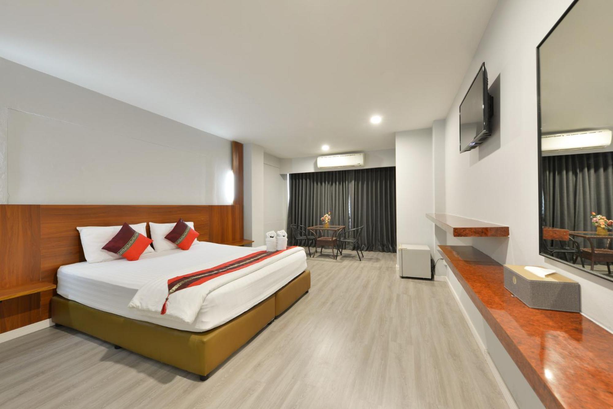 Berich Hotel Tak Exteriér fotografie